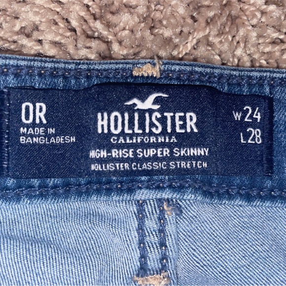 Hollister high rise dark wash super skinny jeans covered rips size 0R - Picture 4 of 4